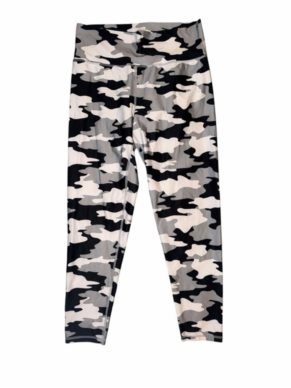 Kyodan Camo Print Leggings in Black, Gray & White